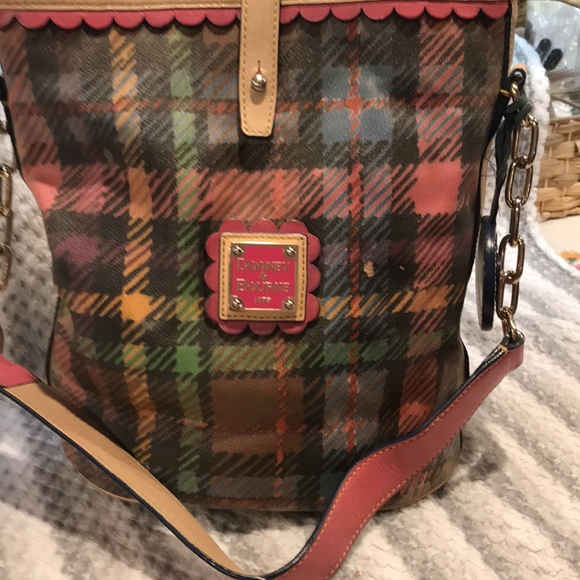 Dooney & Bourke purse - Picture 2 of 6